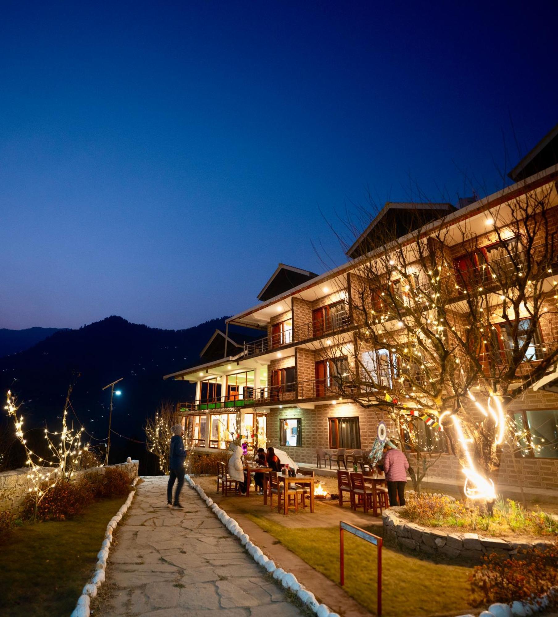 Aroha Residency- A Countryside Resort Manāli Esterno foto