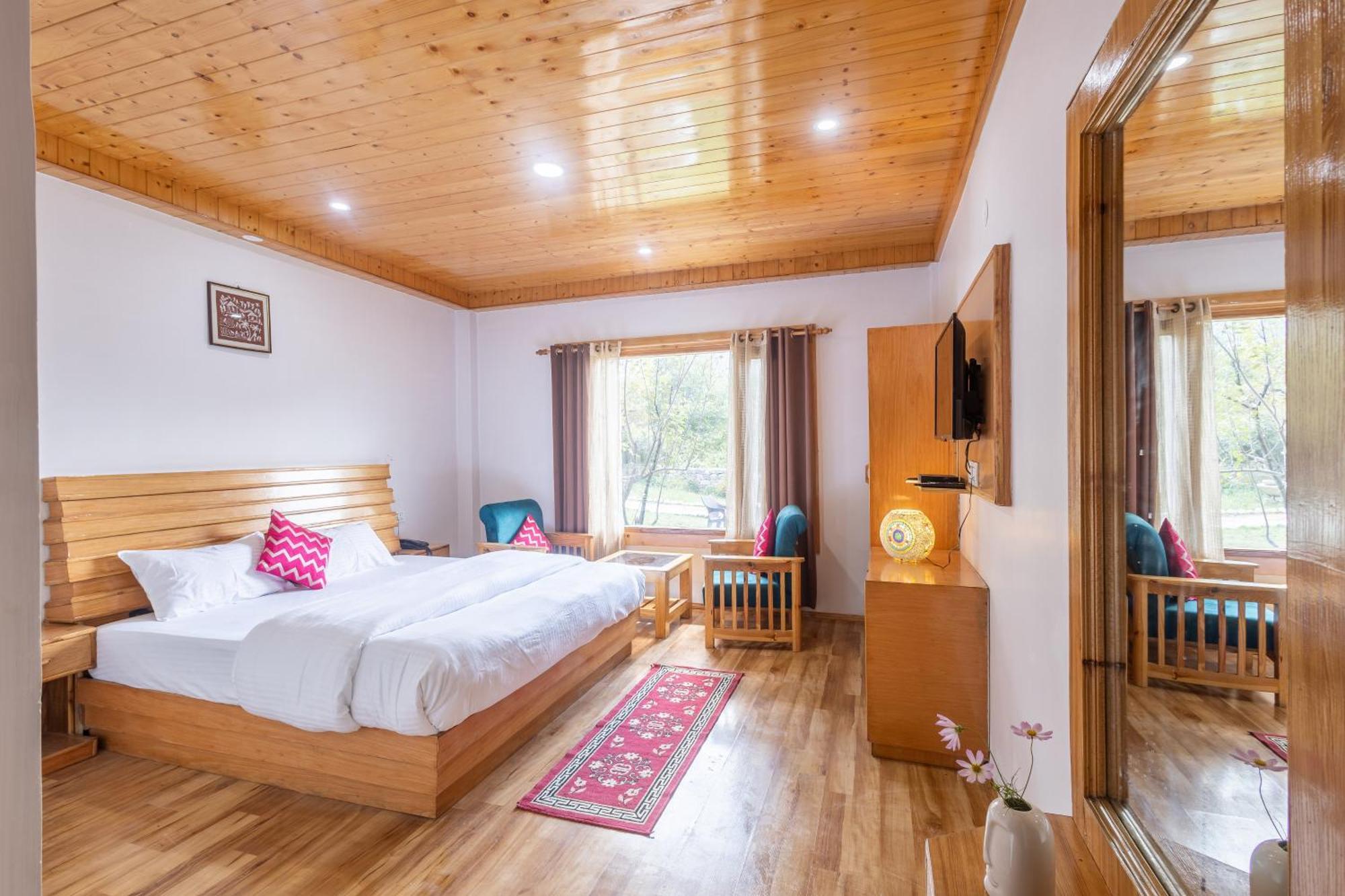 Aroha Residency- A Countryside Resort Manāli Esterno foto